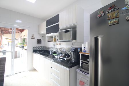 Casa de condomínio à venda com 90m², 3 quartos e 2 vagasCozinha