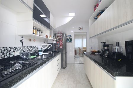 Casa de condomínio à venda com 90m², 3 quartos e 2 vagasCozinha
