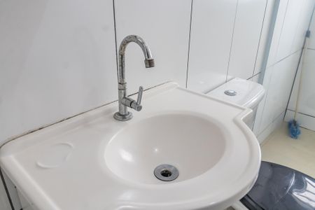 Apartamento para alugar com 58m², 2 quartos e sem vagaBanheiro