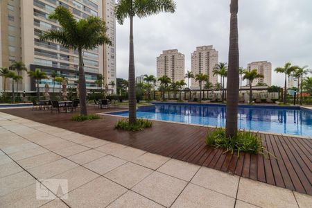 Apartamento à venda com 242m², 4 quartos e 4 vagas Apartamento à venda com 242m², 4 quartos e 4 vagasÁrea Comum