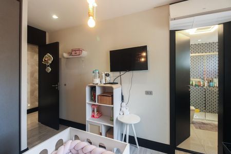 Apartamento à venda com 242m², 4 quartos e 4 vagas Apartamento à venda com 242m², 4 quartos e 4 vagasSuíte 1