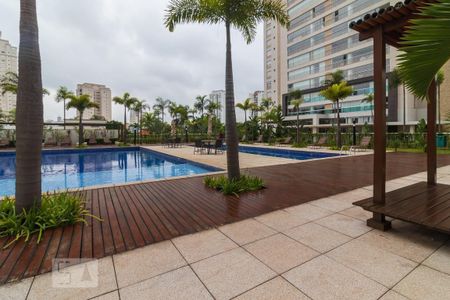 Apartamento à venda com 242m², 4 quartos e 4 vagas Apartamento à venda com 242m², 4 quartos e 4 vagasÁrea Comum