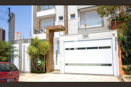 Apartamento à venda com 70m², 3 quartos e 2 vagas Apartamento à venda com 70m², 3 quartos e 2 vagasFachada