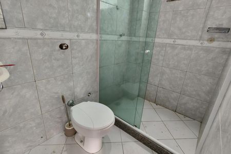 Casa de condomínio para alugar com 173m², 2 quartos e 2 vagas Casa de condomínio para alugar com 173m², 2 quartos e 2 vagasBanheiro da Suíte 2