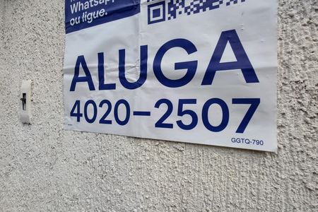Casa de condomínio para alugar com 173m², 2 quartos e 2 vagas Casa de condomínio para alugar com 173m², 2 quartos e 2 vagasFachada