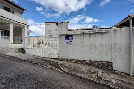 Casa de condomínio para alugar com 173m², 2 quartos e 2 vagas Casa de condomínio para alugar com 173m², 2 quartos e 2 vagasFachada