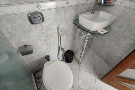 Casa de condomínio para alugar com 173m², 2 quartos e 2 vagas Casa de condomínio para alugar com 173m², 2 quartos e 2 vagasBanheiro da Suíte 1