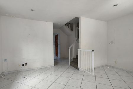 Casa de condomínio para alugar com 173m², 2 quartos e 2 vagas Casa de condomínio para alugar com 173m², 2 quartos e 2 vagasSala