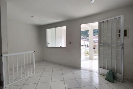Casa de condomínio para alugar com 173m², 2 quartos e 2 vagas Casa de condomínio para alugar com 173m², 2 quartos e 2 vagasSala
