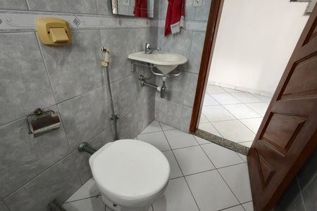 Casa de condomínio para alugar com 173m², 2 quartos e 2 vagas Casa de condomínio para alugar com 173m², 2 quartos e 2 vagasBanheiro Social