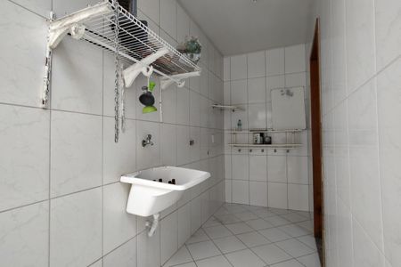 Casa de condomínio para alugar com 173m², 2 quartos e 2 vagas Casa de condomínio para alugar com 173m², 2 quartos e 2 vagasÁrea de Serviço