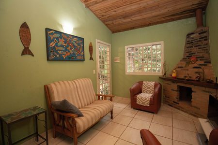 Casa para alugar com 80m², 2 quartos e 1 vaga Casa para alugar com 80m², 2 quartos e 1 vagaSala