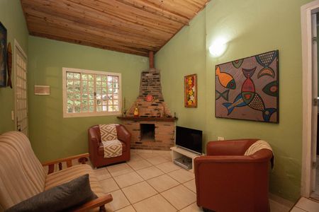 Casa para alugar com 80m², 2 quartos e 1 vaga Casa para alugar com 80m², 2 quartos e 1 vagaSala