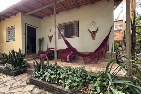 Casa para alugar com 80m², 2 quartos e 1 vaga Casa para alugar com 80m², 2 quartos e 1 vagaVaranda