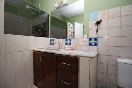 Casa para alugar com 80m², 2 quartos e 1 vaga Casa para alugar com 80m², 2 quartos e 1 vagaBanheiro