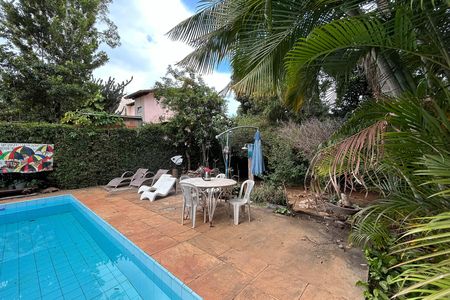 Casa para alugar com 80m², 2 quartos e 1 vaga Casa para alugar com 80m², 2 quartos e 1 vagaÁrea comum - Piscina