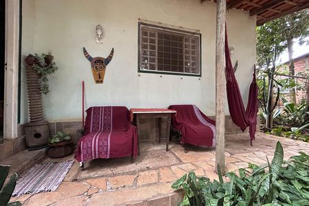 Casa para alugar com 80m², 2 quartos e 1 vaga Casa para alugar com 80m², 2 quartos e 1 vagaVaranda