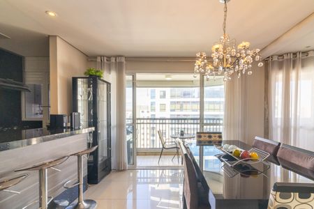 Apartamento à venda com 119m², 2 quartos e 2 vagas Apartamento à venda com 119m², 2 quartos e 2 vagasSala