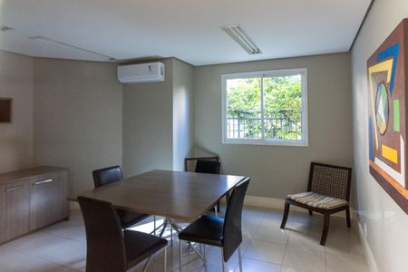 Apartamento à venda com 119m², 2 quartos e 2 vagas Apartamento à venda com 119m², 2 quartos e 2 vagasCoworking