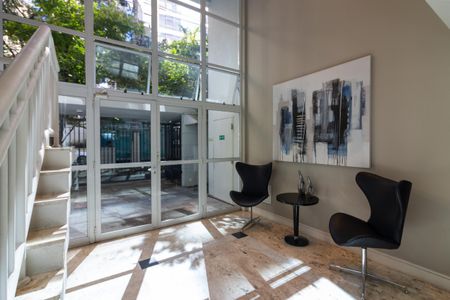 Apartamento à venda com 119m², 2 quartos e 2 vagas Apartamento à venda com 119m², 2 quartos e 2 vagasHall de entrada