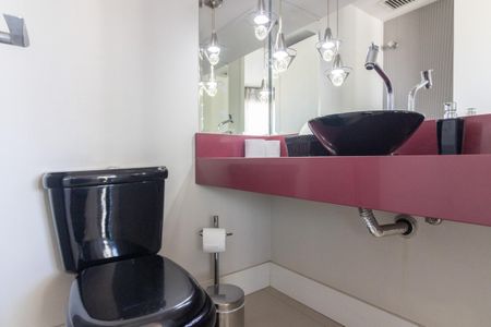 Apartamento à venda com 119m², 2 quartos e 2 vagas Apartamento à venda com 119m², 2 quartos e 2 vagasLavabo