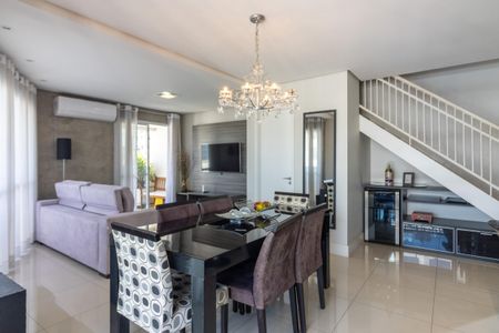 Apartamento à venda com 119m², 2 quartos e 2 vagas Apartamento à venda com 119m², 2 quartos e 2 vagasSala