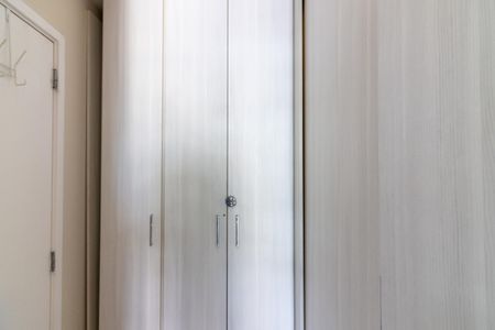 Apartamento à venda com 119m², 2 quartos e 2 vagas Apartamento à venda com 119m², 2 quartos e 2 vagasCloset da suíte 2