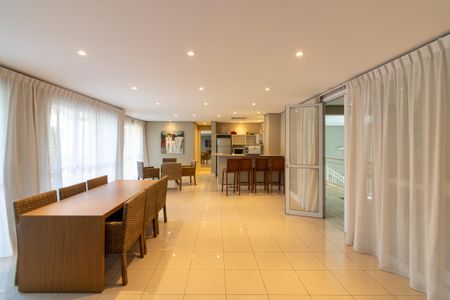 Apartamento à venda com 119m², 2 quartos e 2 vagas Apartamento à venda com 119m², 2 quartos e 2 vagasÁrea comum - Salão de festas