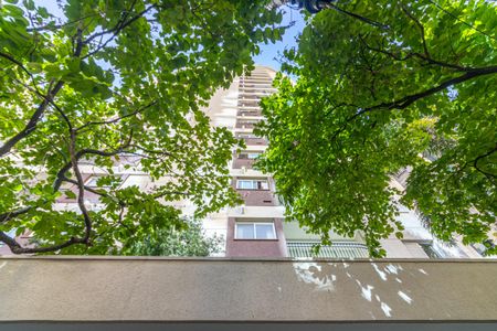 Apartamento à venda com 119m², 2 quartos e 2 vagas Apartamento à venda com 119m², 2 quartos e 2 vagasFachada do Prédio