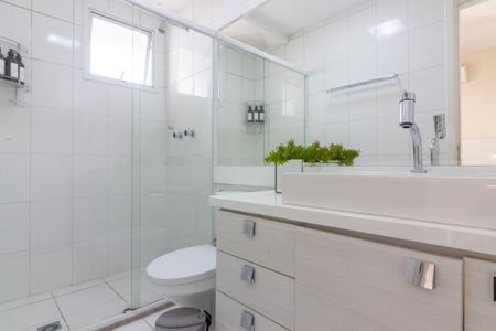 Apartamento à venda com 119m², 2 quartos e 2 vagas Apartamento à venda com 119m², 2 quartos e 2 vagasBanheiro da Suíte 2