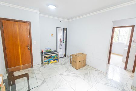 Sala de apartamento à venda com 3 quartos, 70m² em Heliópolis, Belo Horizonte
