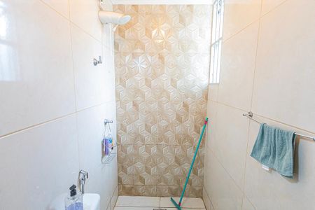 Apartamento à venda com 70m², 3 quartos e 1 vaga Apartamento à venda com 70m², 3 quartos e 1 vagaBanheiro