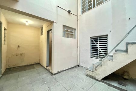 Casa à venda com 100m², 3 quartos e 1 vaga Casa à venda com 100m², 3 quartos e 1 vagaQuintal