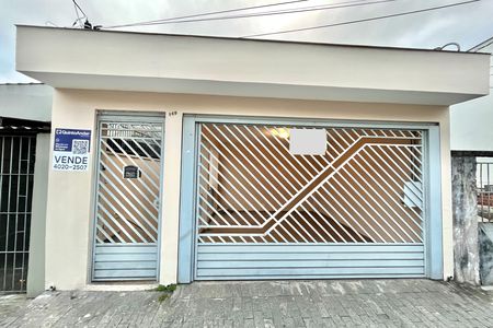 Casa à venda com 100m², 3 quartos e 1 vaga Casa à venda com 100m², 3 quartos e 1 vagaFachada