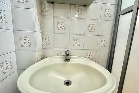 Casa à venda com 100m², 3 quartos e 1 vaga Casa à venda com 100m², 3 quartos e 1 vagaBanheiro