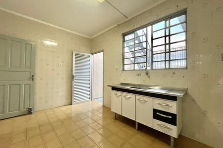Casa à venda com 100m², 3 quartos e 1 vaga Casa à venda com 100m², 3 quartos e 1 vagaCozinha