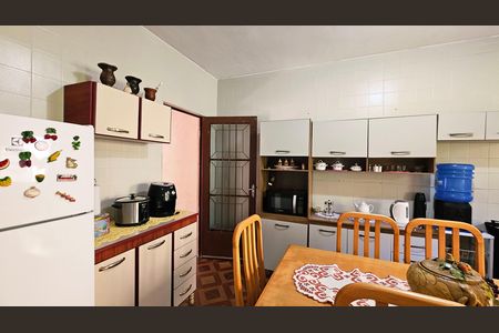 Casa à venda com 100m², 2 quartos e sem vaga Casa à venda com 100m², 2 quartos e sem vagaCozinha
