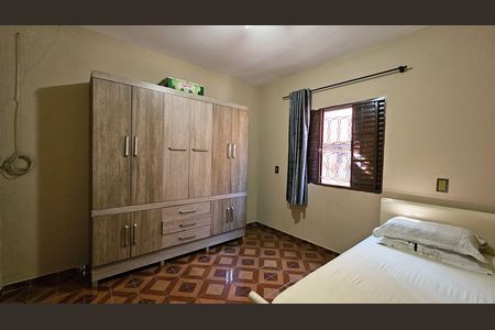 Casa à venda com 100m², 2 quartos e sem vaga Casa à venda com 100m², 2 quartos e sem vagaQuarto 2