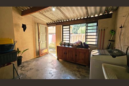 Casa à venda com 100m², 2 quartos e sem vaga Casa à venda com 100m², 2 quartos e sem vagaÁrea de serviço