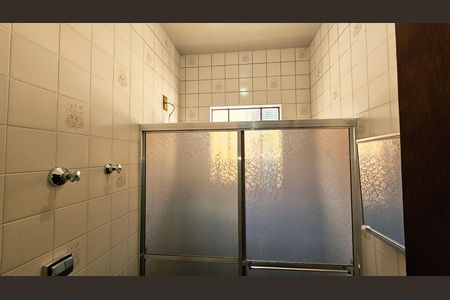 Casa à venda com 100m², 2 quartos e sem vaga Casa à venda com 100m², 2 quartos e sem vagaBanheiro