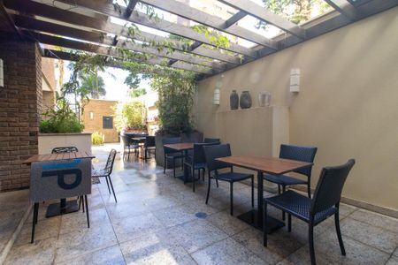 Apartamento à venda com 95m², 1 quarto e 2 vagas Apartamento à venda com 95m², 1 quarto e 2 vagasÁrea comum - Churrasqueira