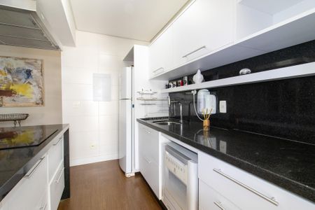 Apartamento à venda com 95m², 1 quarto e 2 vagas Apartamento à venda com 95m², 1 quarto e 2 vagasCozinha