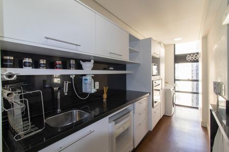 Apartamento à venda com 95m², 1 quarto e 2 vagas Apartamento à venda com 95m², 1 quarto e 2 vagasCozinha