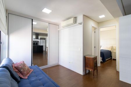 Sala de apartamento para alugar com 1 quarto, 95m² em Cambuí, Campinas