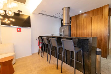 Apartamento à venda com 95m², 1 quarto e 2 vagas Apartamento à venda com 95m², 1 quarto e 2 vagasÁrea comum - Salão de festas