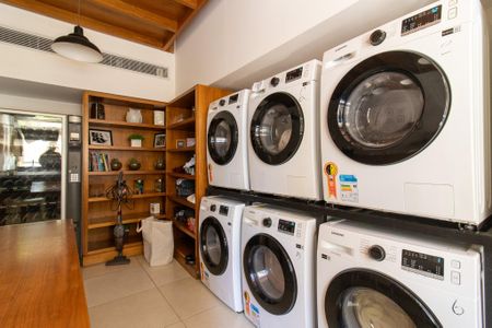 Apartamento à venda com 95m², 1 quarto e 2 vagas Apartamento à venda com 95m², 1 quarto e 2 vagasLavanderia