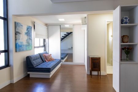 Sala de apartamento para alugar com 1 quarto, 95m² em Cambuí, Campinas