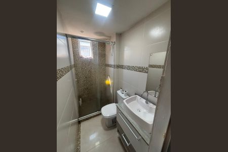 Banheiro de apartamento para alugar com 2 quartos, 36m² em Cavalhada, Porto Alegre