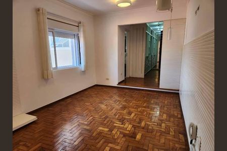 Casa à venda com 3 quartos, 189m² em Mirandópolis, São Paulo