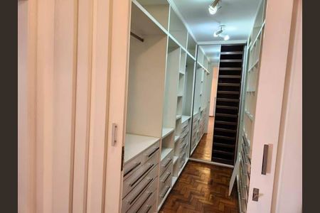 Casa à venda com 3 quartos, 189m² em Mirandópolis, São Paulo